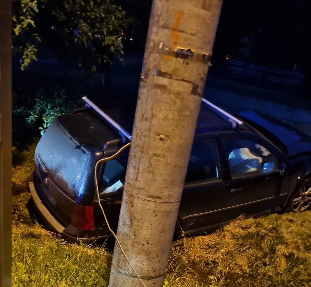 Prometna nesreća na raskrižju u Bebrini