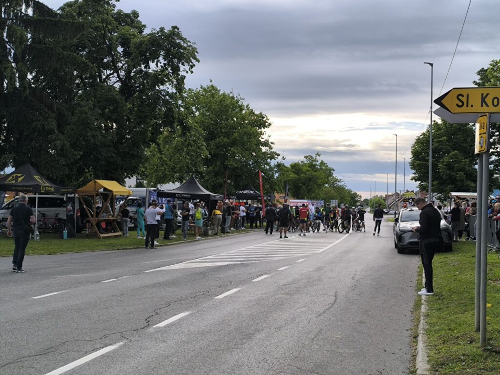 Ultramaraton Oriovac 2025 – start biciklista"