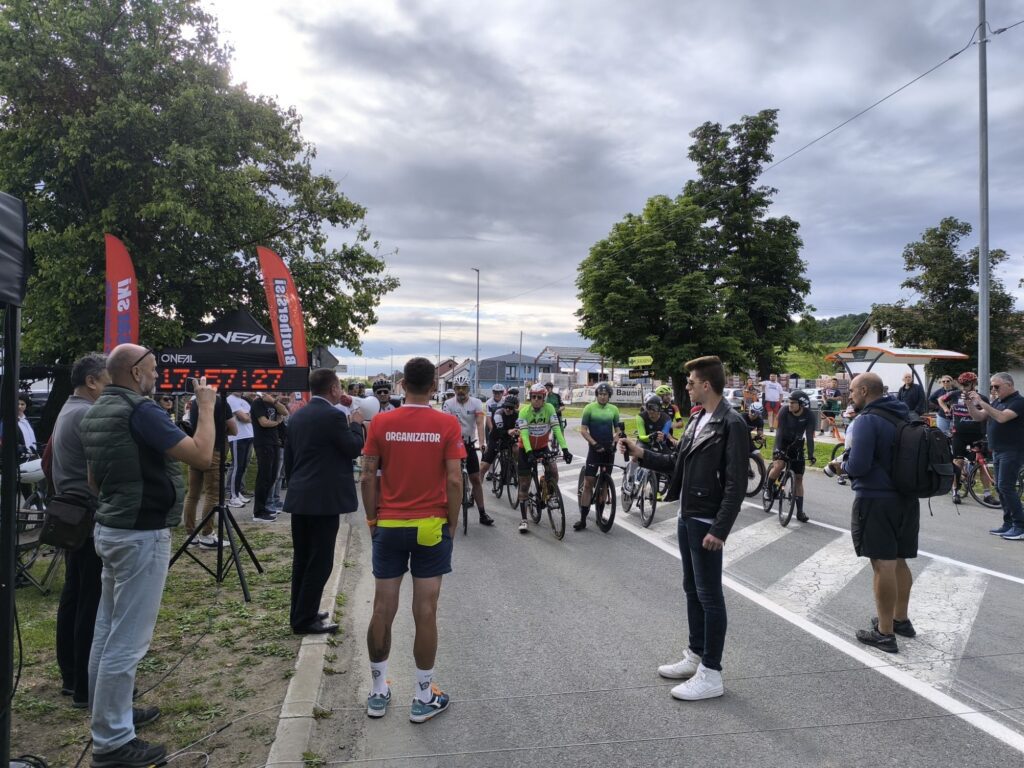 Ultramaraton Oriovac 2025 – start biciklista"