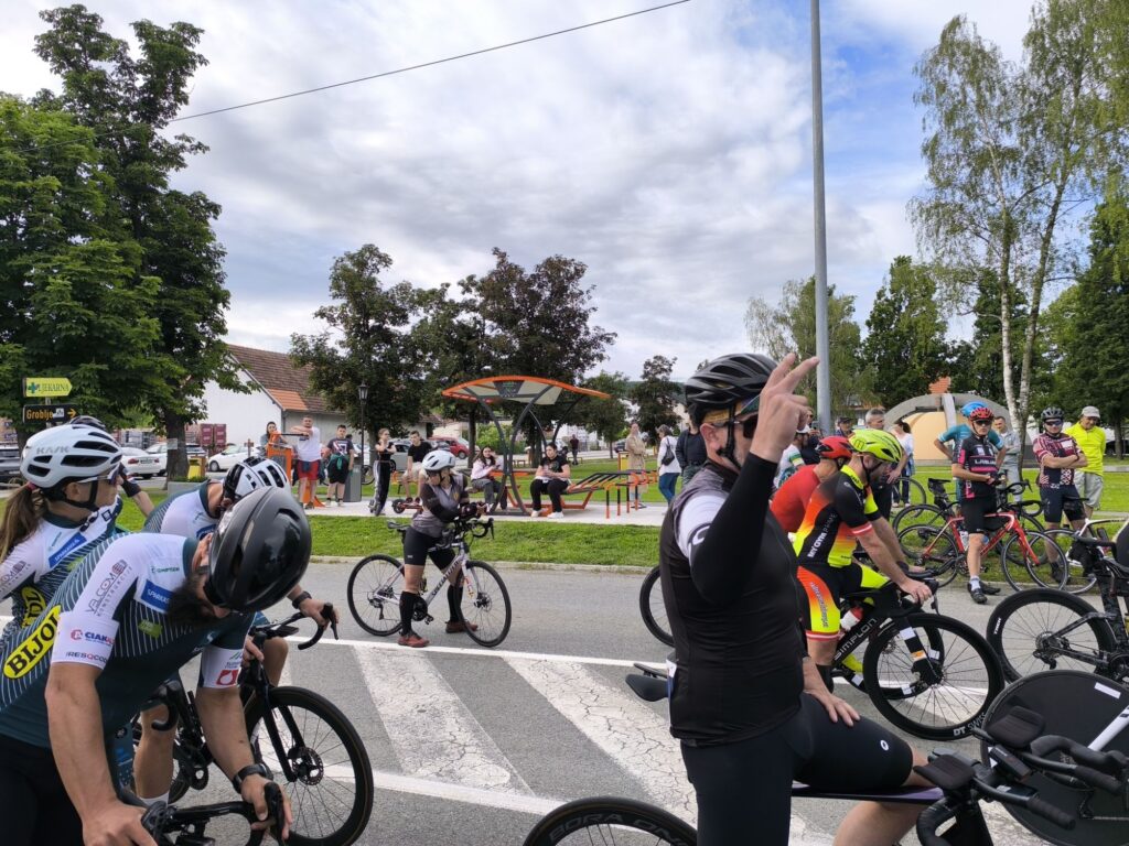 Ultramaraton Oriovac 2025 – start biciklista"