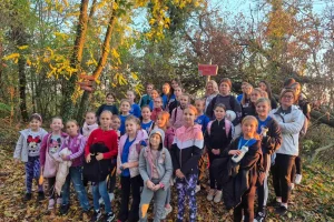 Mlade rukometašice iz Nove Gradiške posjetile Kasonjski Vrh i istraživale povijest Oriovca