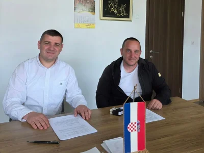 Potpisan ugovor za izgradnju rasvjete na igralištu NK Svačić u Starom Slatiniku