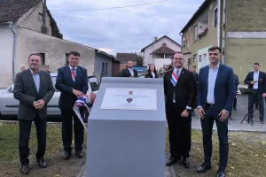 FOTO: Svečano obilježena 1100. obljetnica Hrvatskog Kraljevstva u Slavonskom Kobašu