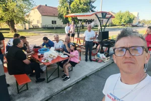 Božanić naporno trenira pred CroUltru, vozio krug 9 sati, u parku ga dočekali s roštiljem