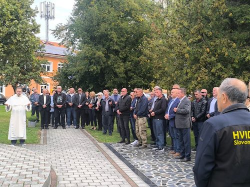 557251022 122136248522925248 7177326358015562439 n