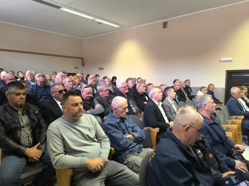 557637785 122136248822925248 8251598474121651748 n